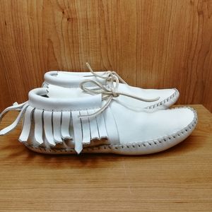 Taos Fringed Moccasin White Leather Women's Size 7